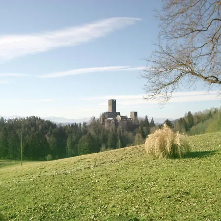 Cozy Holiday In Leibenfels With Barbecue * Liebenfels